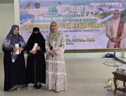 Dr Karmila Sari Bekali Santriwati Ponpes Basma Darul’ilmi Wassa’addah Dengan 4 Pilar Kebangsaan