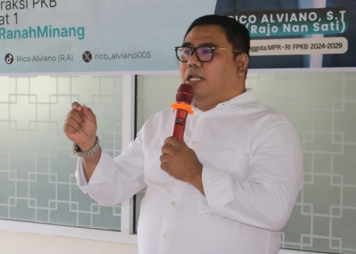 Rico Alviano Kembali Tunjukan Kerja Nyata Bantu Rehab TPA Al Munawwarah Rp100 Juta