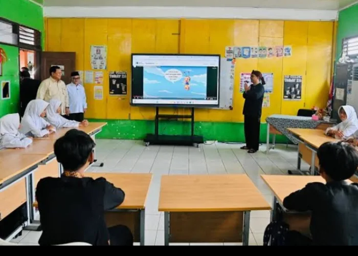 Revitalisasi Sekolah dan Digitalisasi Pembelajaran Bebas Pungutan