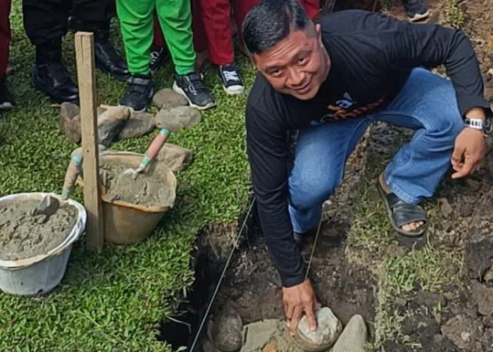 Ketika Warga Kampar Galang Donasi Bangun Ruang Belajar SD Negeri, Kemana Pemerintah?
