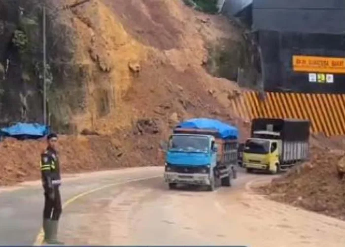 Kelok 9 Longsor, Kini Akses Lintas Sumbar-Riau Kembali Normal