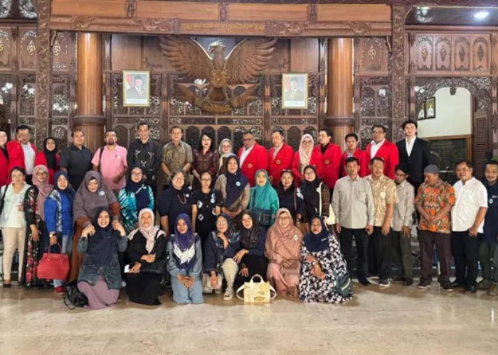 Eko Puguh Angkat Isu Perlindungan Konsumen dan UMKM dalam Pengabdian Masyarakat di Tulungagung