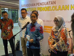 Pemerintah Godok Revisi UU Kehutanan dan UU Pemerintahan Daerah