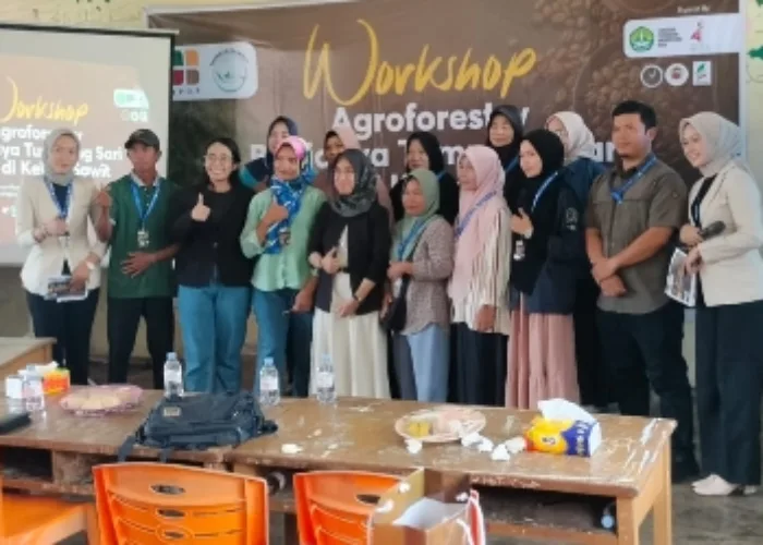 Yayasan Gambut Bersama BPDP Taja Workshop Agroforestry Kopi di Kebun Sawit Siak