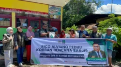 Anggota DPR Rico Alviano Salurkan Bantuan Untuk Korban Banjir di Sumbar