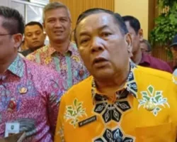 Wagubri SF Hariyanto Bantah Laporkan Gubernur Wahid ke KPK: Fitnah! Dia Itu Adik Saya