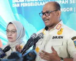 Kemendagri Minta BPBD-Damkar di Indonesia Waspadai Banjir dan Longsor