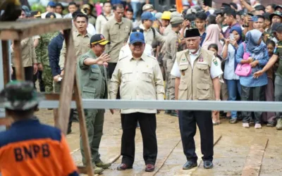 Pujian Prabowo Untuk Sumbar, Bangun Huntara Korban Bencana Sebulan Jadi