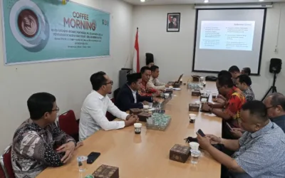 Hisam Setiawan memaparkan pentingnya revisi UU Penyiaran. (Foto: Istimewa)