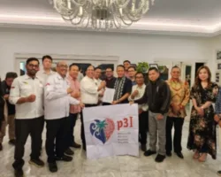 P3I Donasi Rp40 Juta Untuk Korban Bencana Sumbar, IWAPI Tambah 600 Sarung