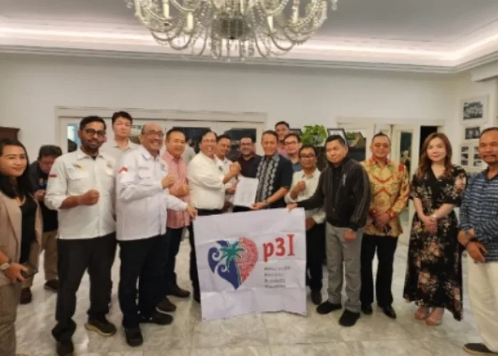 P3I Donasi Rp40 Juta Untuk Korban Bencana Sumbar, IWAPI Tambah 600 Sarung
