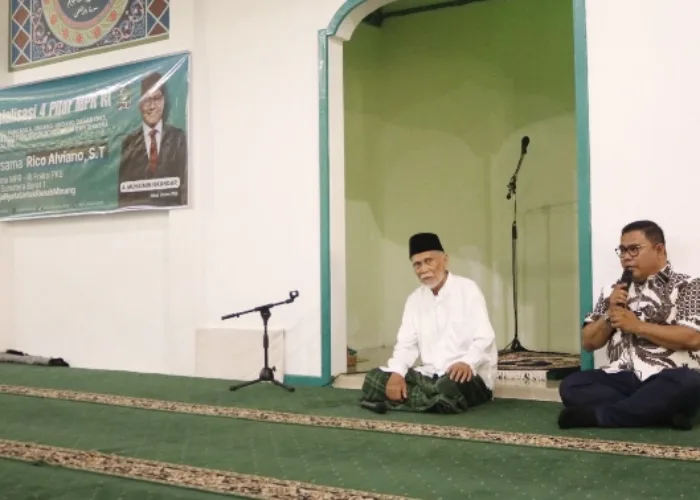 Rico Alviano Tekankan Penguatan Cinta Tanah Air Lewat Sosialisasi 4 Pilar MPR RI di Padang