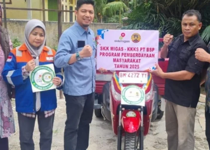 PT BSP Bantu Motor Gerobak, Masalah Sampah di Kampung Pebadaran Selesai