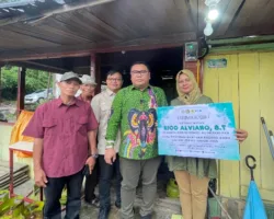 Salurkan Bantuan Pasang Baru Listrik di Sijunjung, Rico Alviano: Satu Harapan Untuk Hidup Lebih Terang