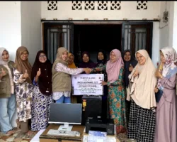 Anggota DPR RI Fraksi PKB Rico Alviano Bantu Majelis Taklim di Padang Rp30 Juta