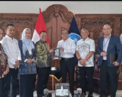 Karmila Sari Dampingi Bupati Rohil Usulkan Pembangunan Sekolah Garuda ke Kemdiktisaintek