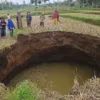 Sinkhole Muncul di Sumbar, Ini Penjelasan Badan Geologi dan BRIN