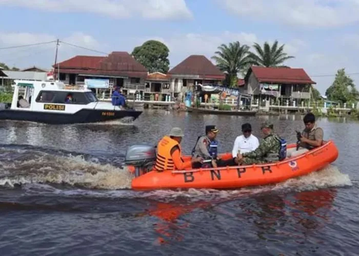 PLTA Koto Panjang Buka Pintu Air, Debit Sungai Kampar di Pelalawan Naik 75 Cm