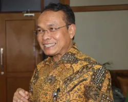 Prof. Djohermansyah Ingatkan Pemerintah Soal Risiko Salah Arah Kebijakan Desa