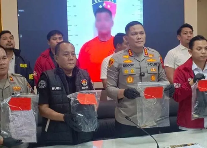 Cemburu Buta! Pria di Batam Bunuh Mantan Pacar Sesama Jenis, Video Korban Bersimbah Darah Viral