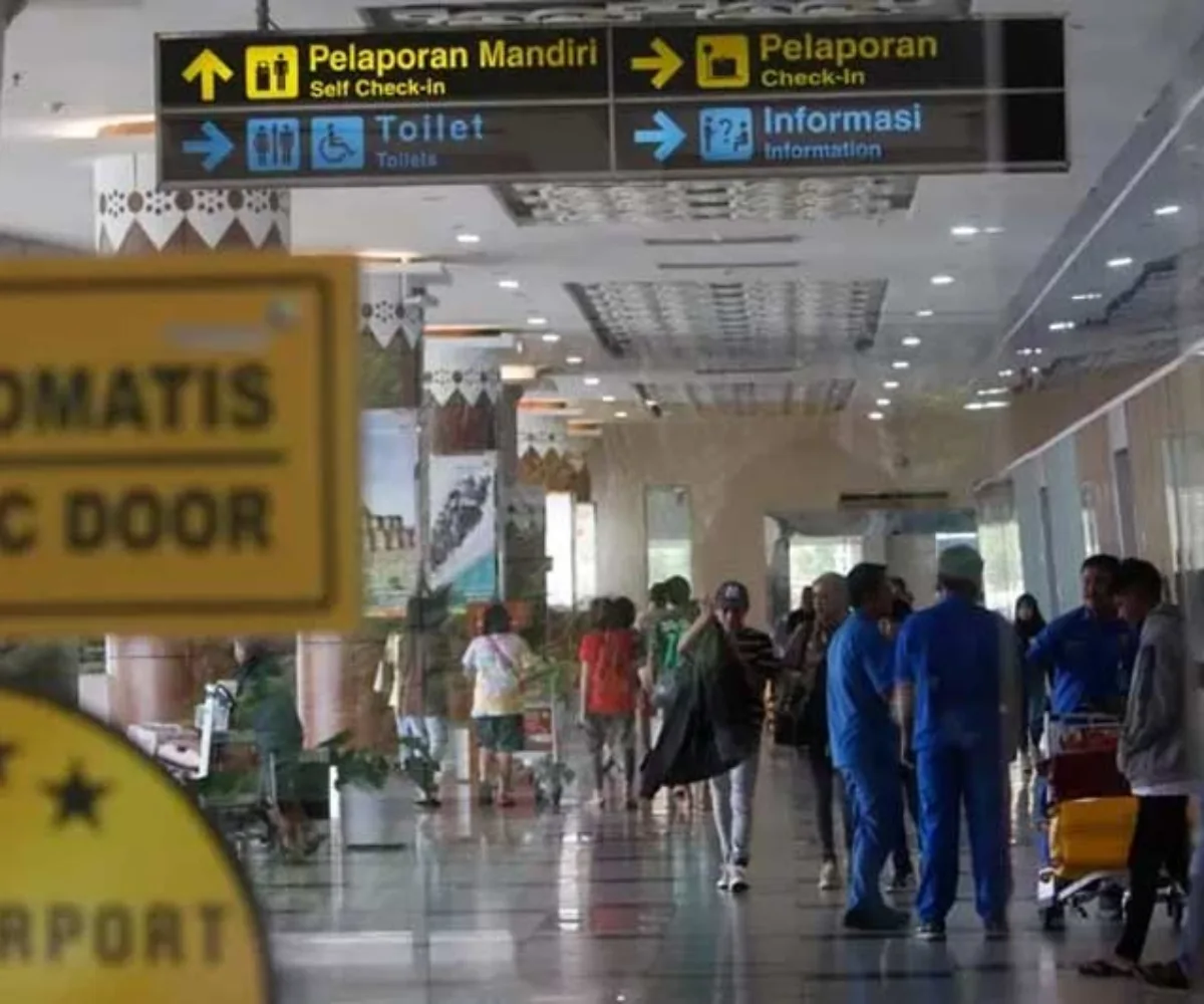19 Penerbangan di Bandara SSK II Pekanbaru Dibatalkan, Dampak Abu Vulkanik Anak Krakatau