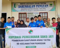 Koperasi Perkebunan Soko Jati Santuni Anak Yatim di Pangean dan LTD