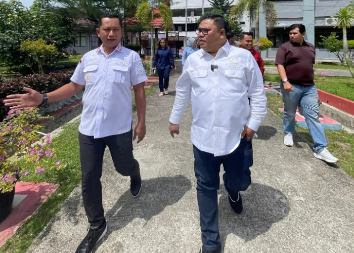 Tinjau Langsung Kondisi Warga Binaan, Rico Alviano Kunjungi Lapas Kota Padang