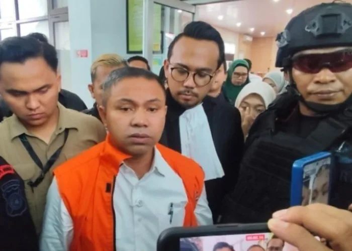 JPU KPK Tuntut Abdul Wahid 8,5 Tahun Penjara, Bayar Uang Pengganti Rp1,45 Miliar