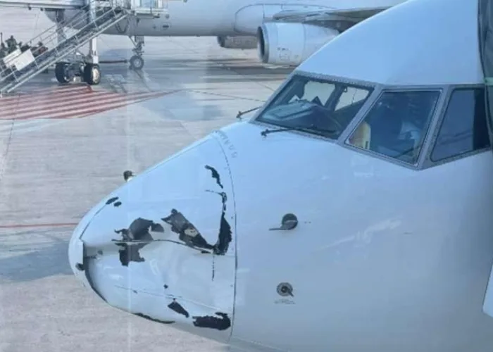 Penerbangan Garuda Pekanbaru-Jakarta Batal, Moncong Pesawat Rusak
