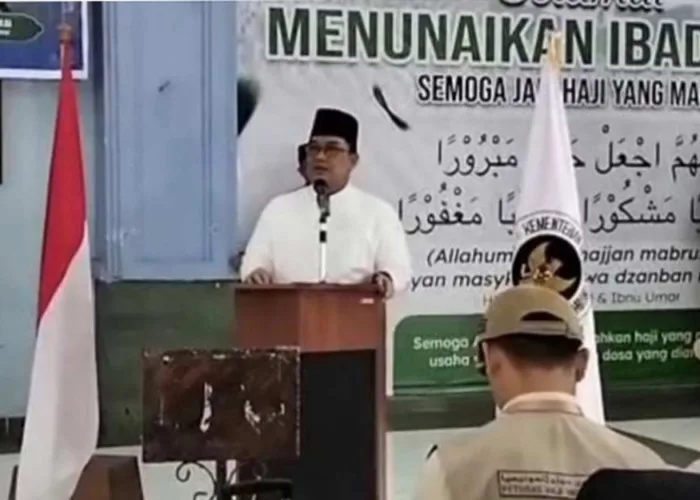 Sekdaprov Lepas 438 Jamaah Haji Riau Menuju Tanah Suci, Pemprov Titip Doa