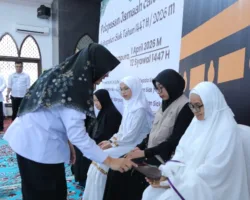 Tepuk Tepung Tawar Lepas 257 Jemaah Calon Haji Siak, Bupati Afni Titip Doa Untuk Siak