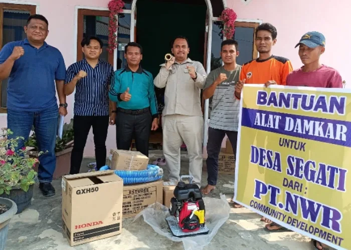 Bantu Cegah Karhutla, PT NWR Salurkan Bantuan Mesin Mini Striker Untuk MPA