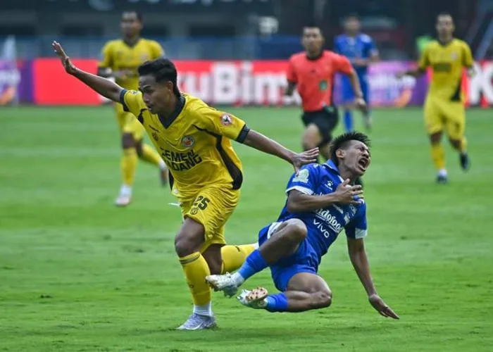 Semen Padang vs Persib, Maung Bandung Bidik Tiga Poin di Padang, Julio Cesar Siap Gantikan Matricardi