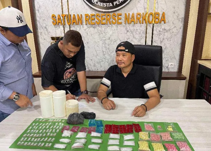Baru Dilantik Gaspol Kampung Dalam Pekanbaru, 240 Gram Sabu dan 875 Ekstasi Disita
