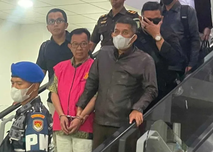 DPO Korupsi Kredit Rp34 Miliar Beny Saswin Nasrun Tiba di Sumbar, Kejari Padang Lanjutkan Penyidikan