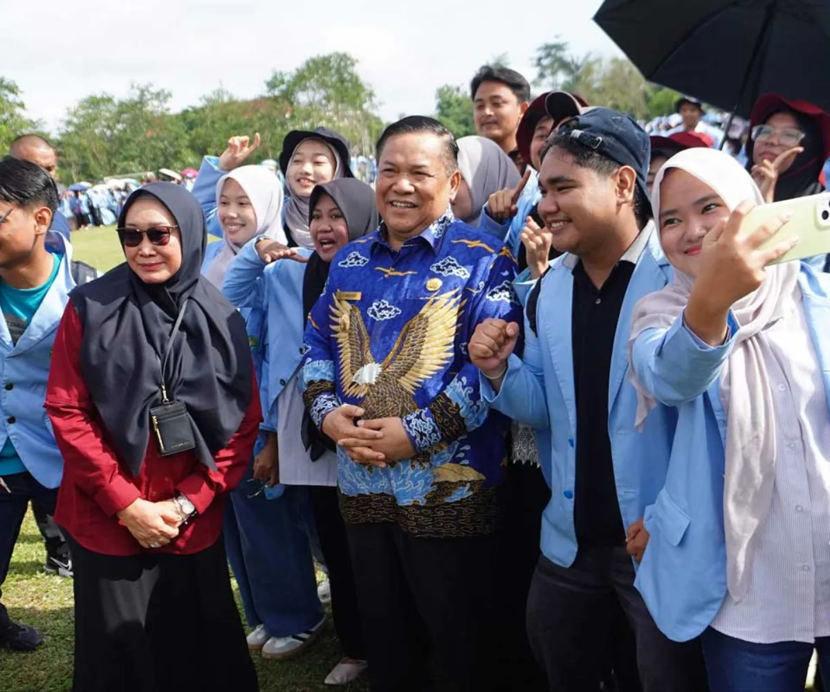 SF Hariyanto Titip 4 Misi ke 4.037 Mahasiswa Kukerta Unri, UHC Bahkan Karhutla