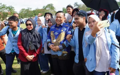 SF Hariyanto Titip 4 Misi ke 4.037 Mahasiswa Kukerta Unri, UHC Bahkan Karhutla