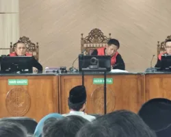 Kehadiran Ustadz Abdul Somad Picu Lonjakan Pengunjung Sidang Abdul Wahid