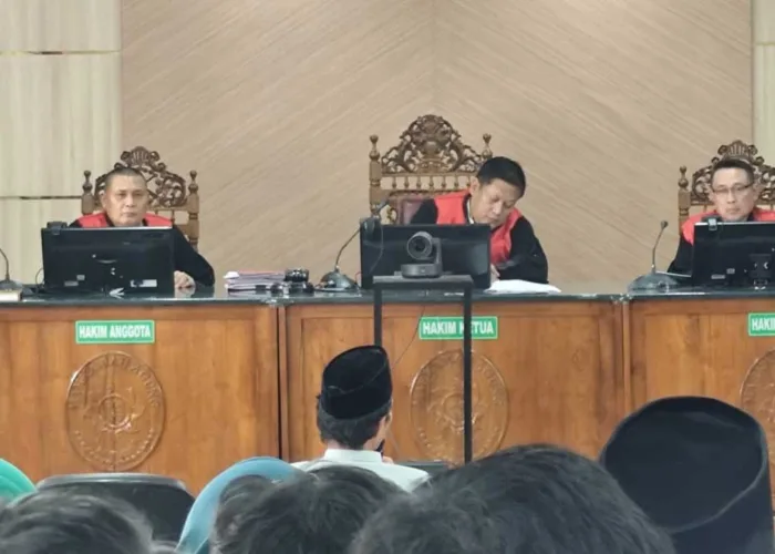 Kehadiran Ustadz Abdul Somad Picu Lonjakan Pengunjung Sidang Abdul Wahid