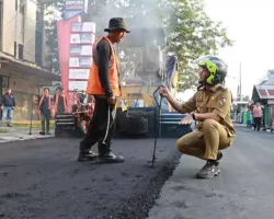 Pemko Kebut Perbaikan Jalan Pekanbaru, Target Aspal Ulang 42 Kilometer, Selesai 13 Kilometer