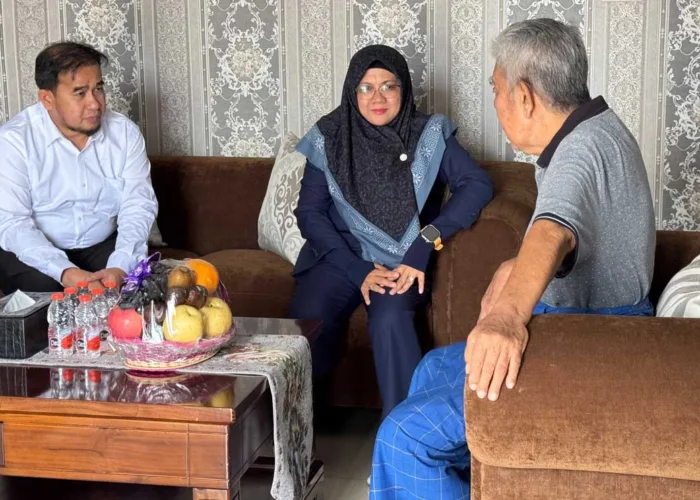 Bupati Afni Bawa Direktur Baru Temui Arwin AS, Titip Harapan BSP Kembali Dongkrak Pendapatan Siak
