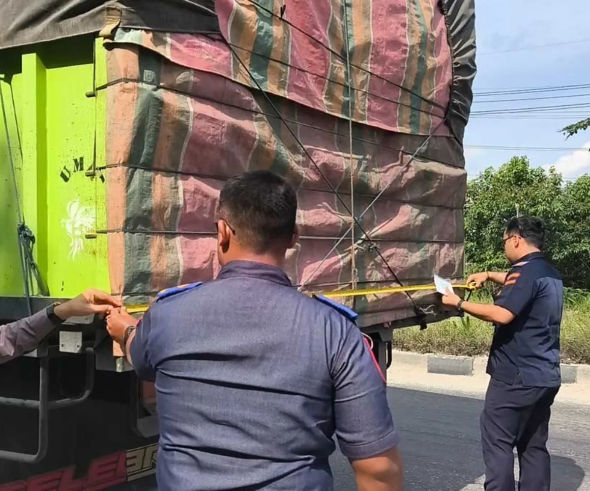 Ditlantas Polda Riau Razia Truk Angkutan Barang, Sasarannya Kendaraan ODOL