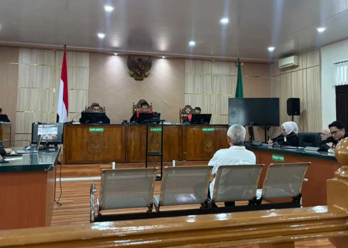 Hakim Vonis Eks Kadis PUPR Riau Arief Setiawan dan Dani Nursalam 2 Tahun Penjara
