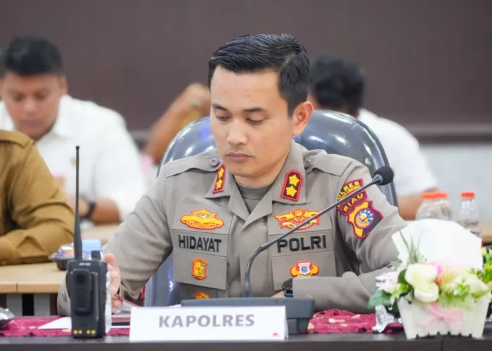Polres Kuansing Musnahkan 1.210 Rakit PETI, 14 Tersangka Dijerat Hukum
