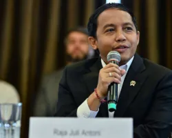 KPK Verifikasi Laporan Raja Juli Usai Kembalikan Amplop Bupati Kuansing Jelang OTT
