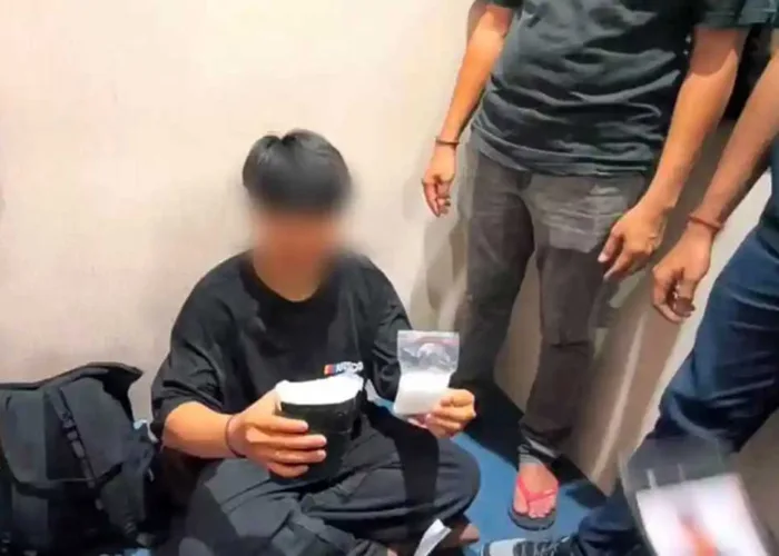 Sabu 2,2 Kg Digagalkan di Bandara SSK II Pekanbaru, Kurir Sembunyikan di Selangkangan dan Resepsionis