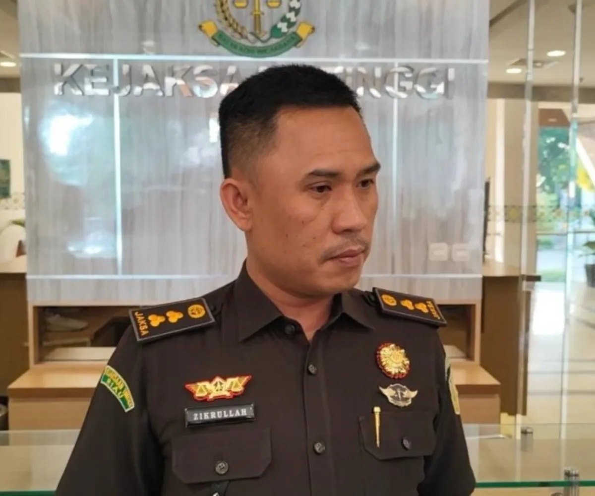 Kejati Riau Bongkar Kasus Smart Board Rp9,5 Miliar, Geledah Kantor Disdik, Sita 3 Kotak Dokumen