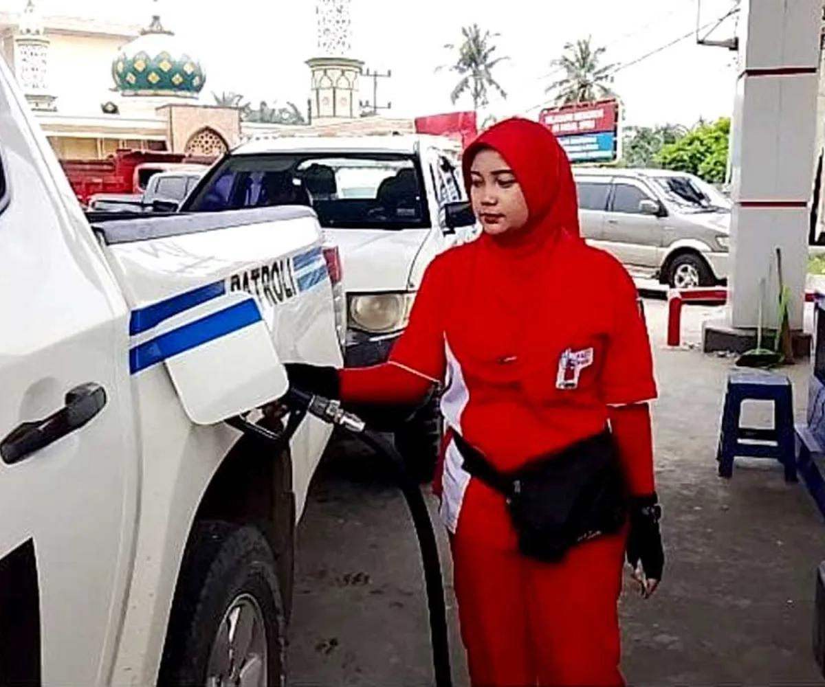 Antrean Solar Subsidi Mengular di Pekanbaru, Pengendara Tunggu Sampai Dua Jam