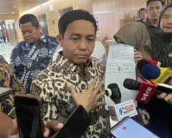 Raja Juli Beberkan Fakta Bertemu Bupati Kuansing, Ditinggalkan Amplop Tapi Sudah Dikembalikan