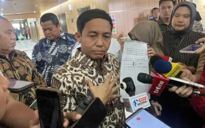 Raja Juli Beberkan Fakta Bertemu Bupati Kuansing, Ditinggalkan Amplop Tapi Sudah Dikembalikan